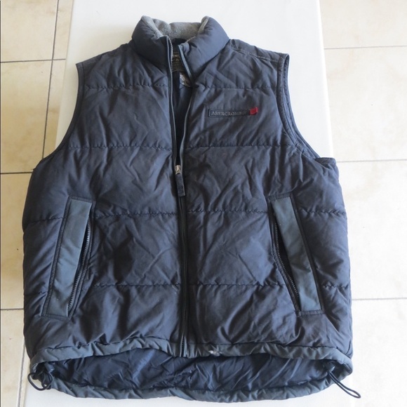 🔴CLEARANCE🔴 Size L Abercrombie Navy Bubble Vest - Picture 1 of 3